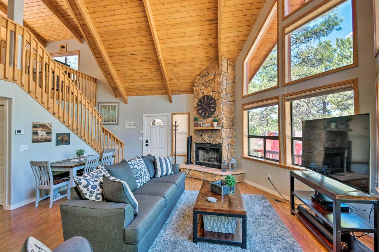 Updated And Modern Munds Park Home With Fire Pit! Exterior photo