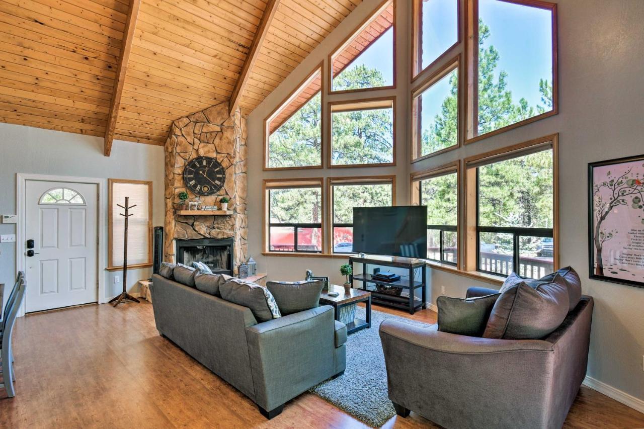 Updated And Modern Munds Park Home With Fire Pit! Exterior photo