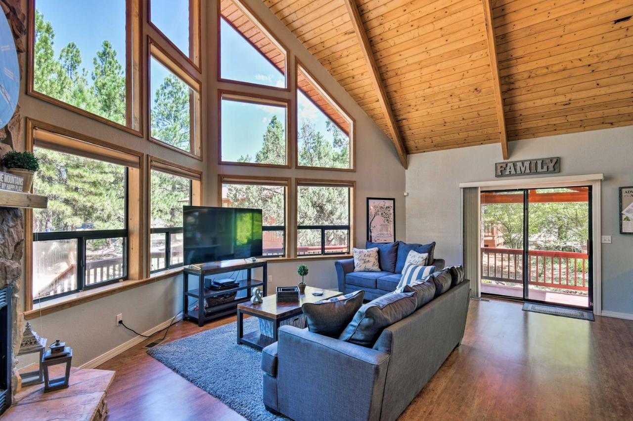Updated And Modern Munds Park Home With Fire Pit! Exterior photo